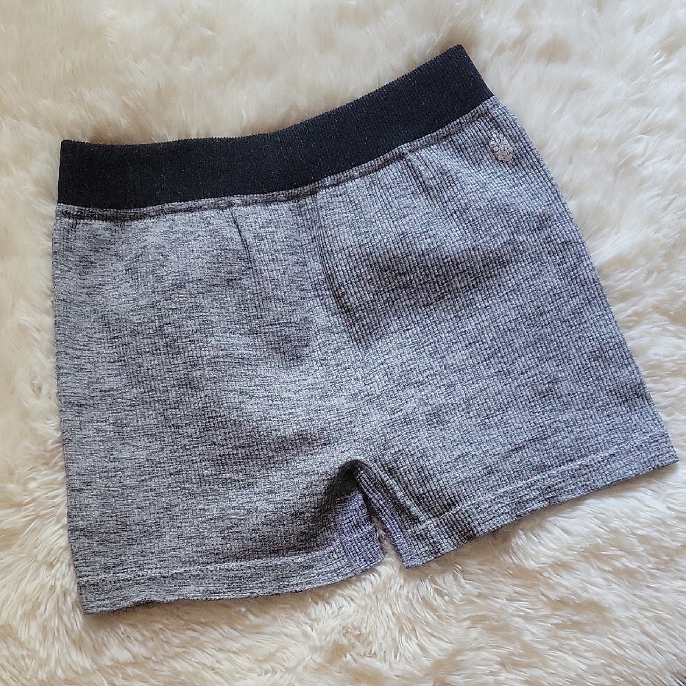 🦜Free People Heathered Black Bike Shorts for Women